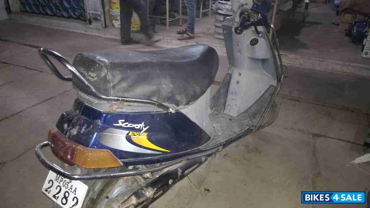 Blue TVS Scooty ES