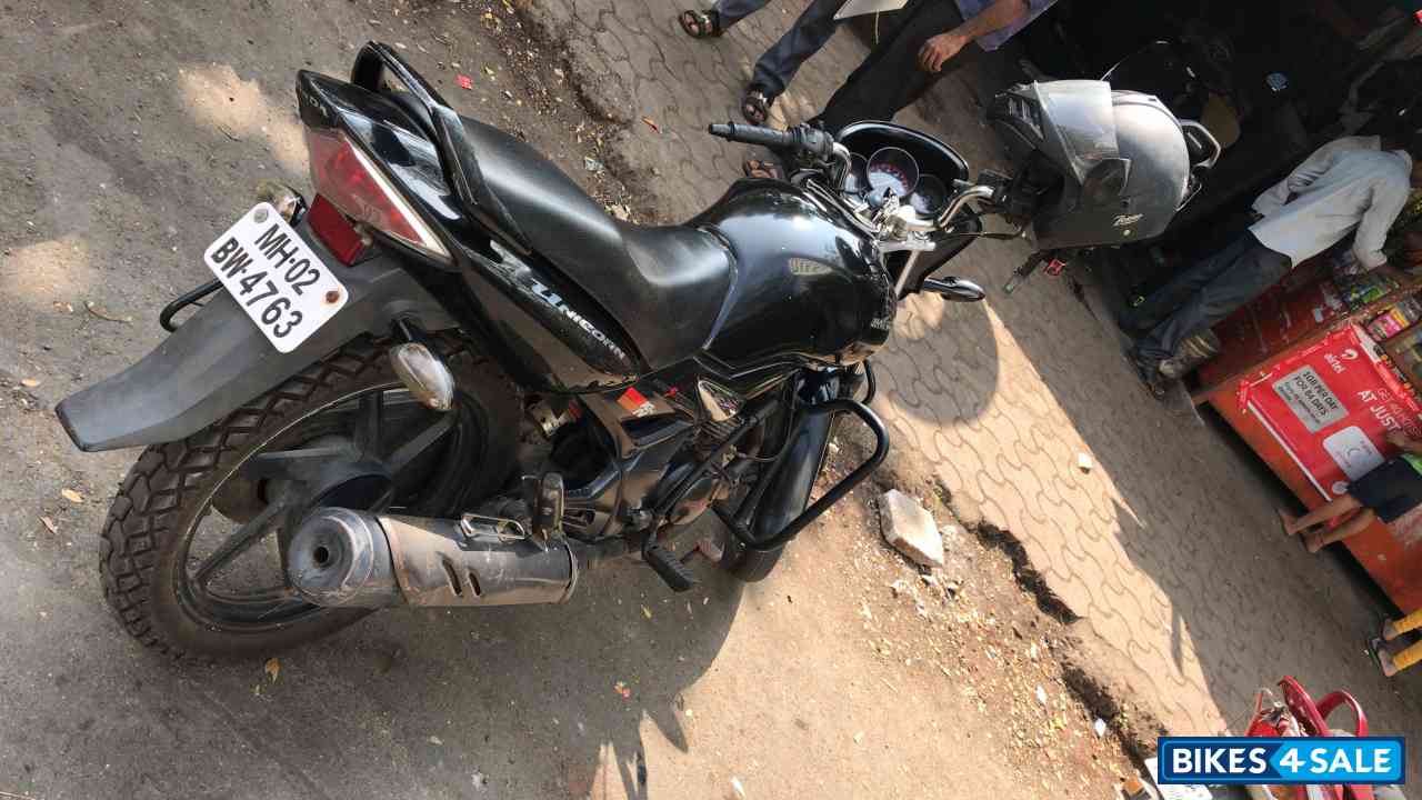 Black Honda CB Unicorn