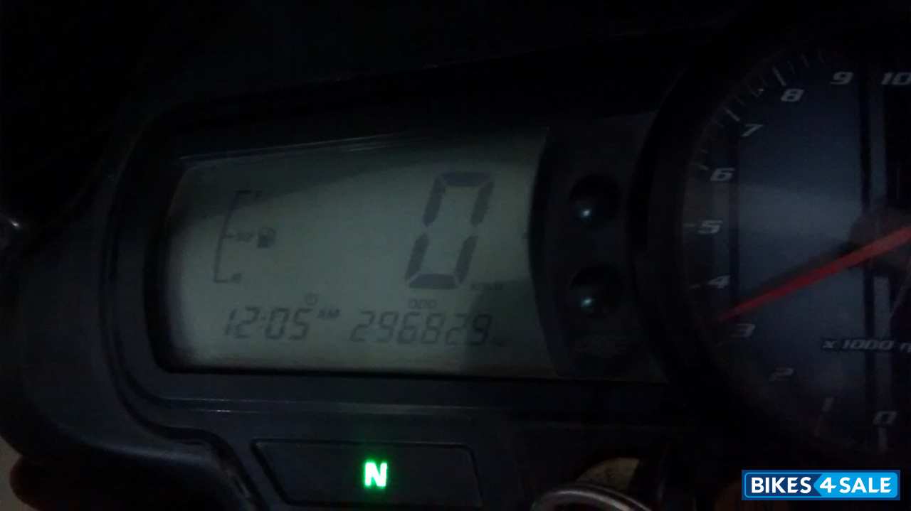 Red TVS Apache RTR 160