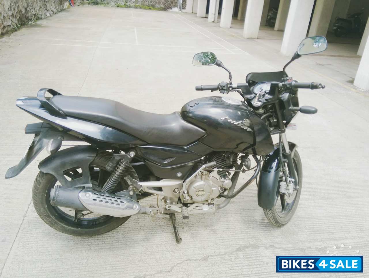 Black Bajaj Pulsar 150 DTSi