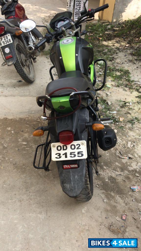 Black Green Yamaha FZ-S