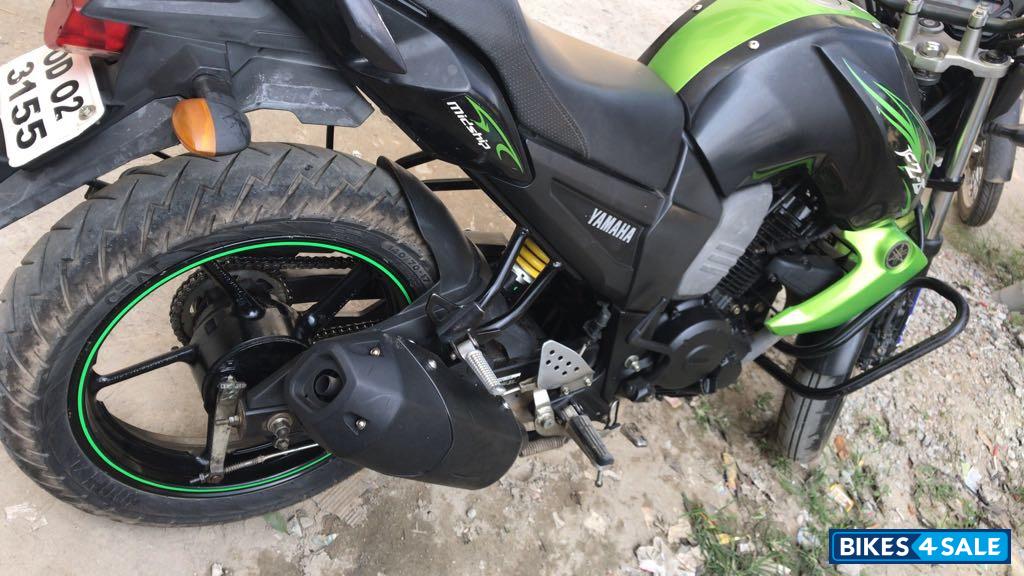 Black Green Yamaha FZ-S