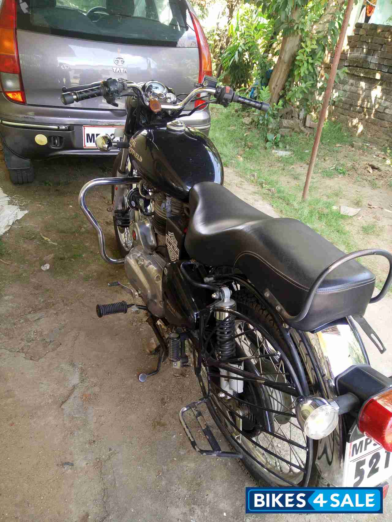Black Royal Enfield Bullet Electra
