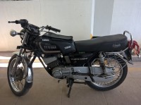 Black Yamaha RX 135