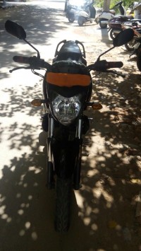 Black Yamaha FZ16