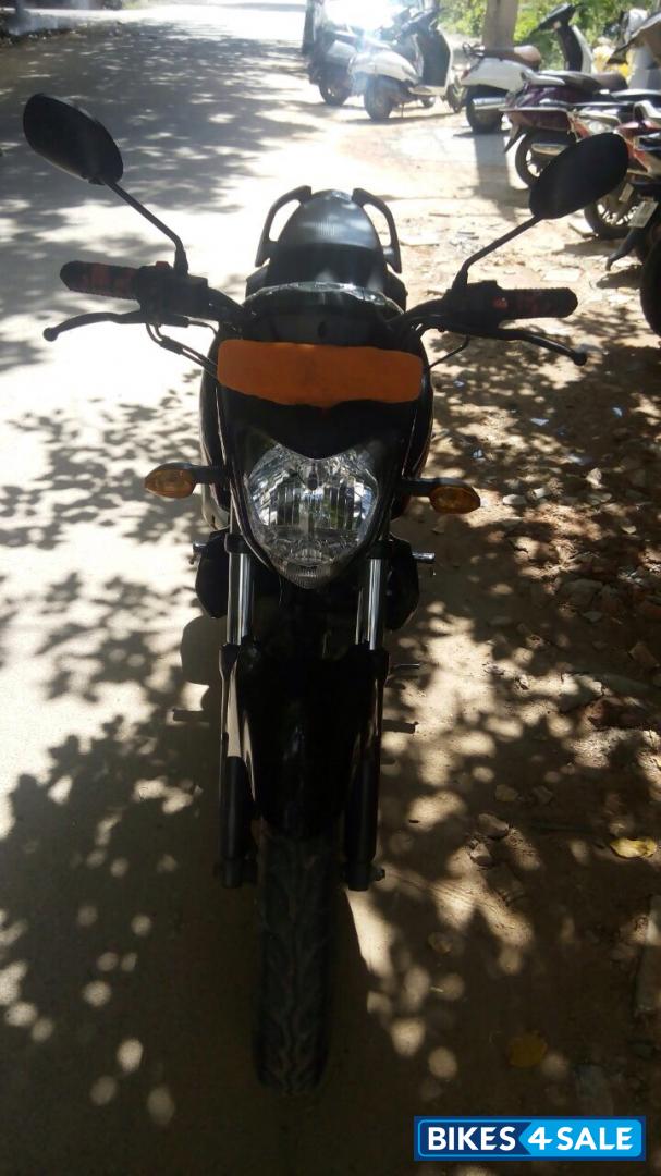 Black Yamaha FZ16