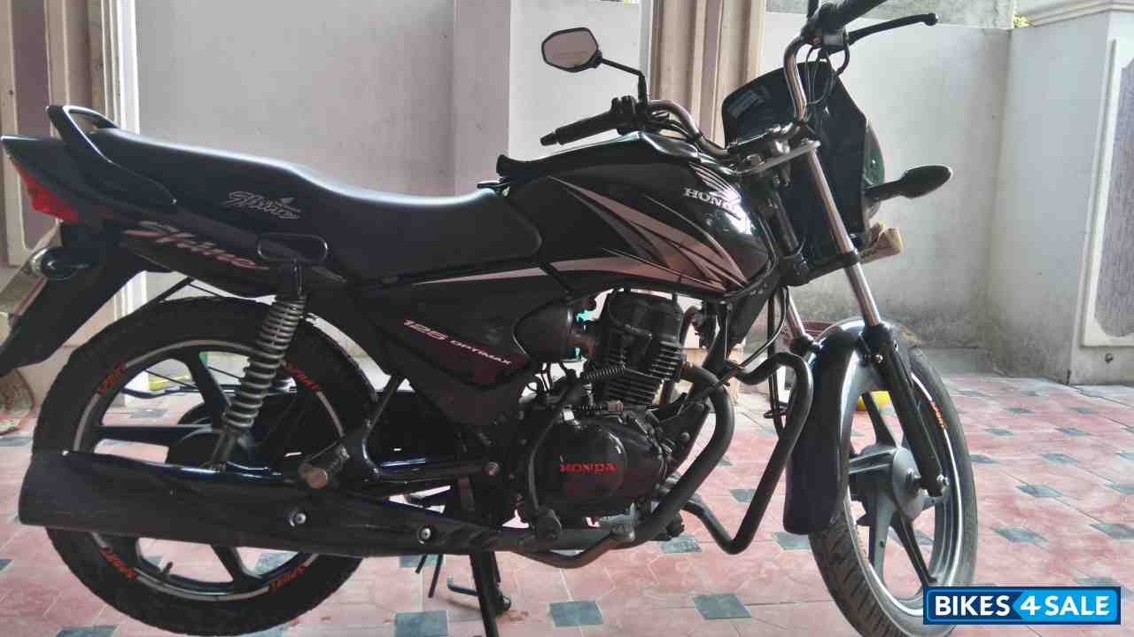 Black Honda CB Shine Black Honda CB Shine