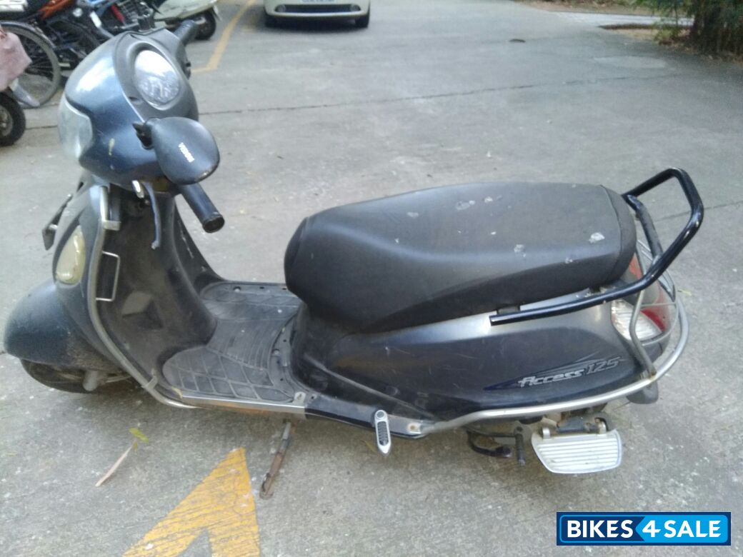Grey Suzuki Access 125