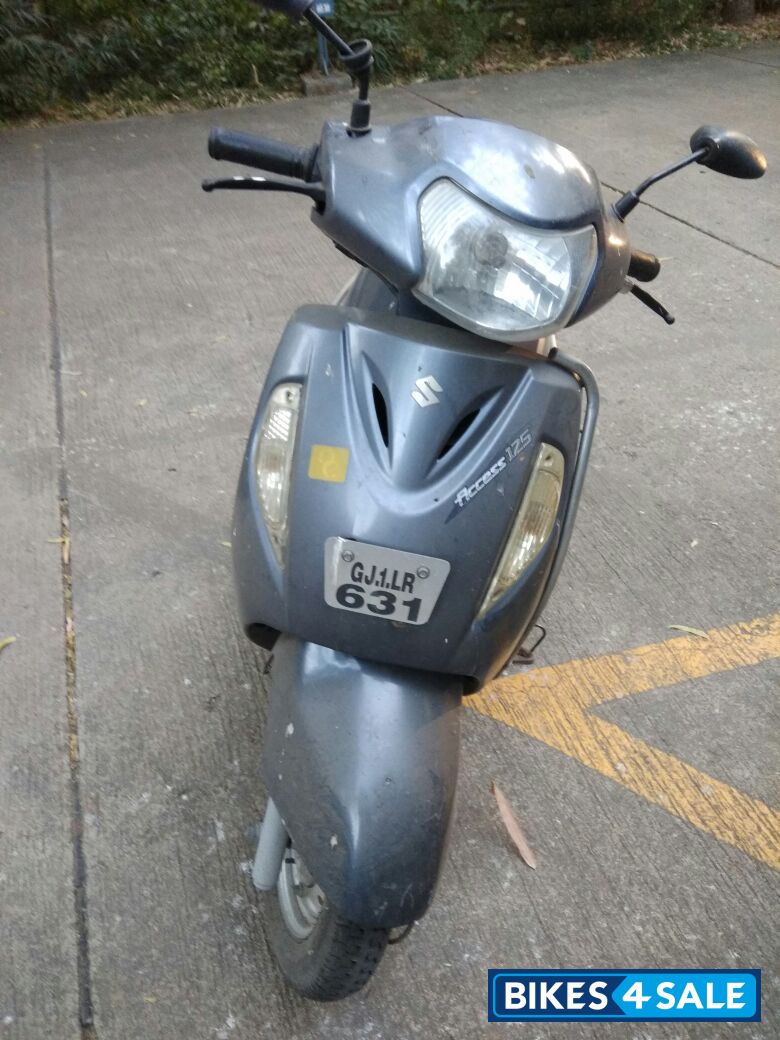 Grey Suzuki Access 125