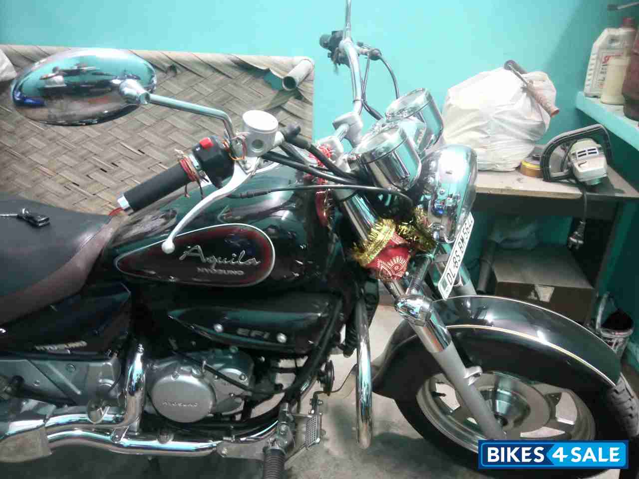 Black&red Hyosung Aquila GV250 Black&red Hyosung Aquila GV250