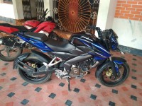 Blue Bajaj Pulsar 200 NS