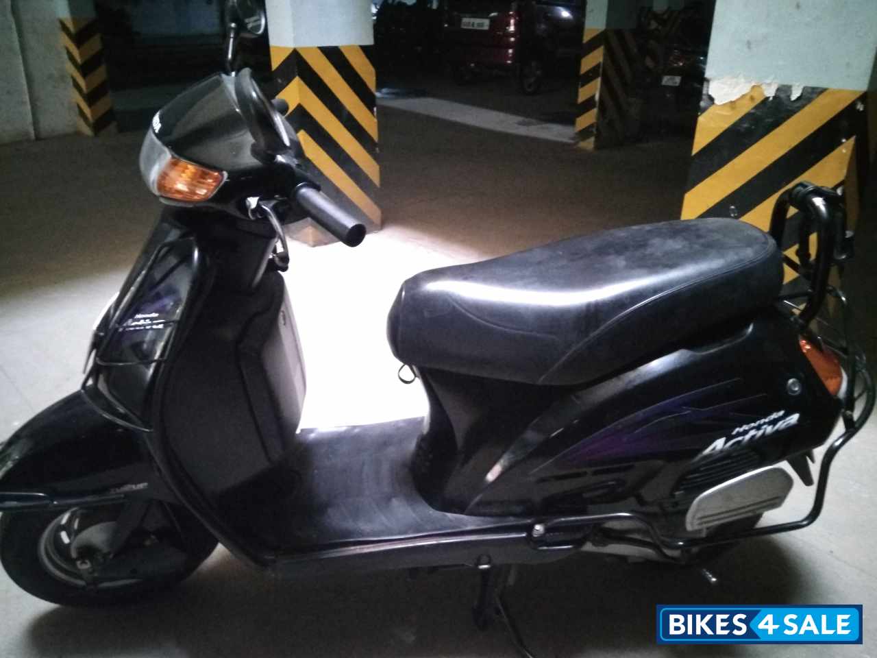 Black Honda Activa Black Honda Activa