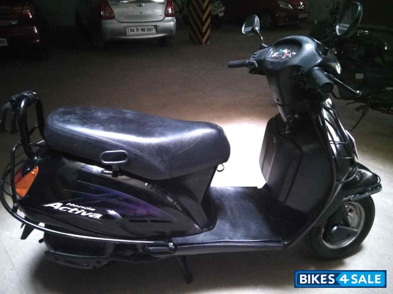 Black Honda Activa Black Honda Activa