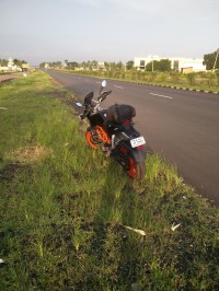 Black KTM Duke 390