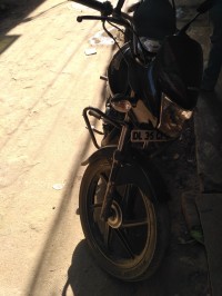 Black Honda CB Shine