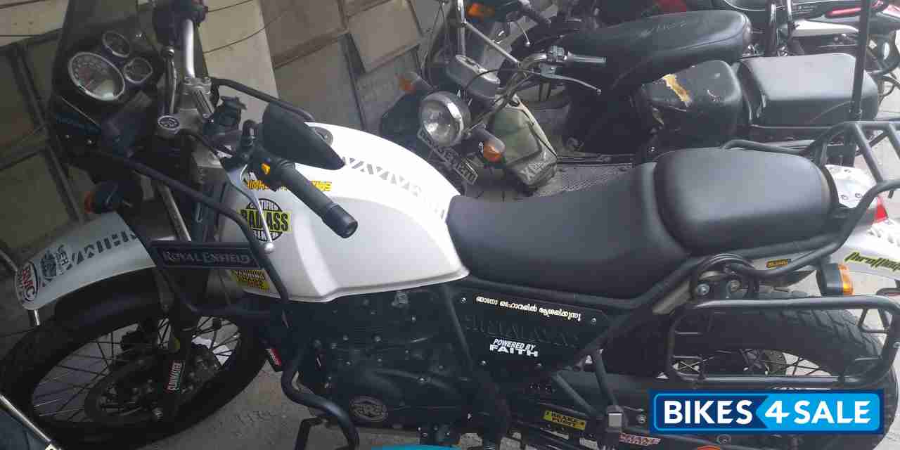 White(snow) Royal Enfield Himalayan