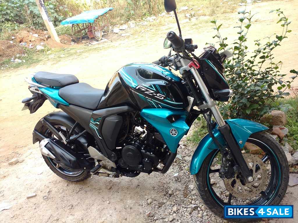 Blue, Black Yamaha FZ-S FI V2