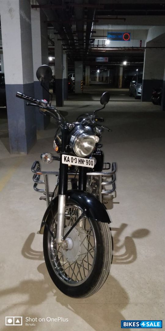Black Royal Enfield Bullet 350 Twinspark Black Royal Enfield Bullet 350 Twinspark