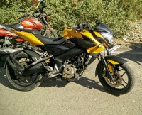Yellow Bajaj Pulsar 200 NS