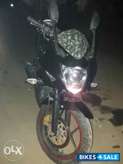 Black Suzuki Gixxer SF