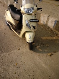 Ivory White TVS Jupiter Classic