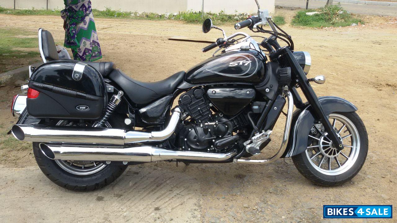 Black Hyosung ST7 Black Hyosung ST7