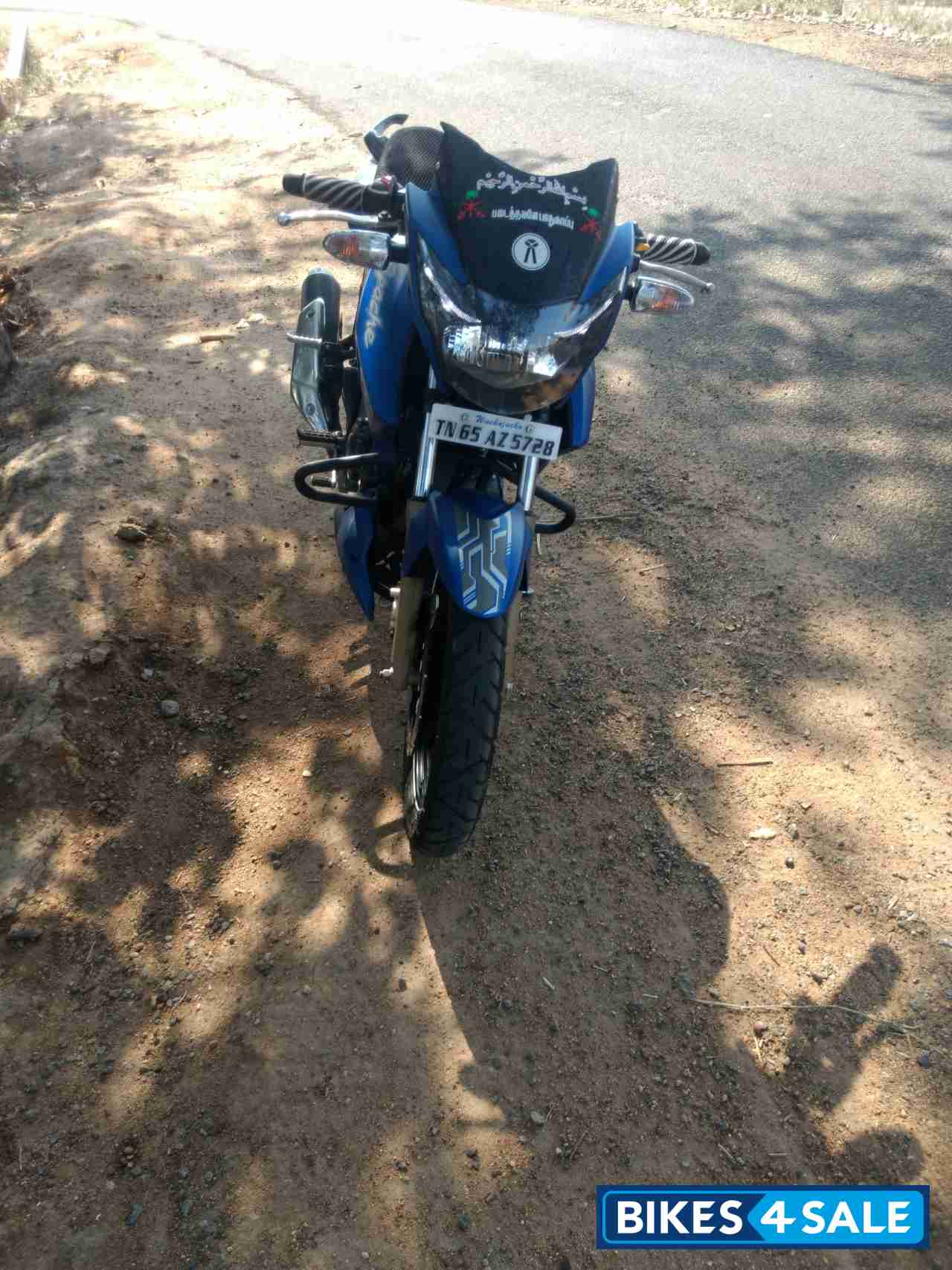 Blue TVS Apache RTR 180