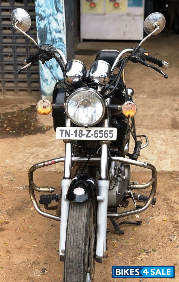 M-black Royal Enfield Thunderbird TwinSpark 350 M-black Royal Enfield Thunderbird TwinSpark 350