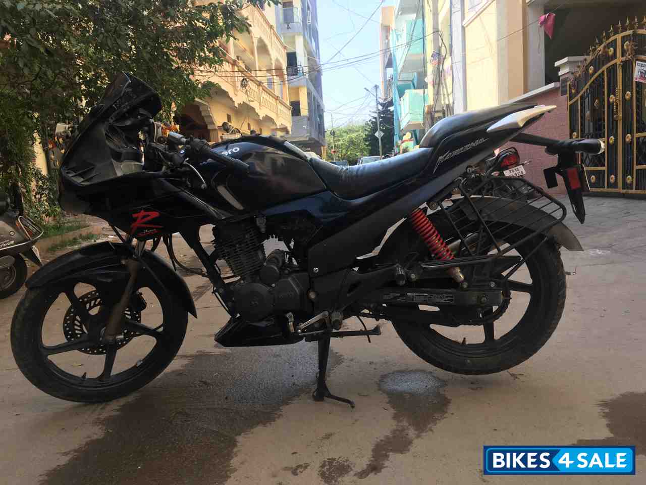 Black Hero Karizma R Black Hero Karizma R