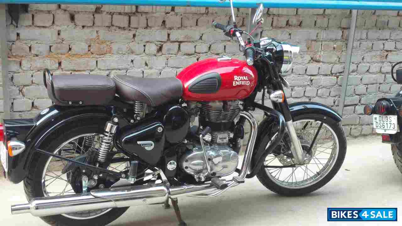 Redditch Red Royal Enfield Classic 350