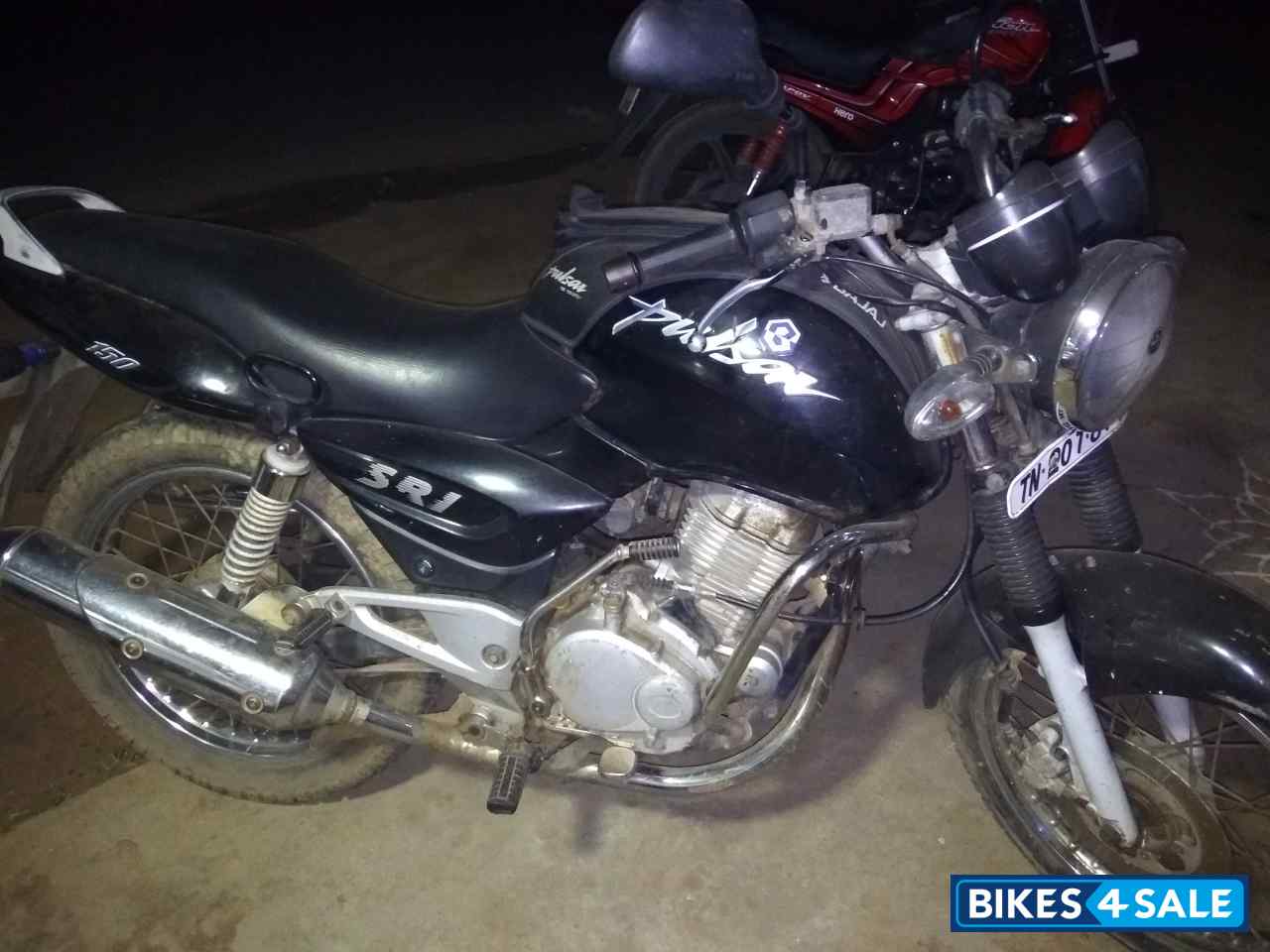 Black Bajaj Pulsar 150 NS