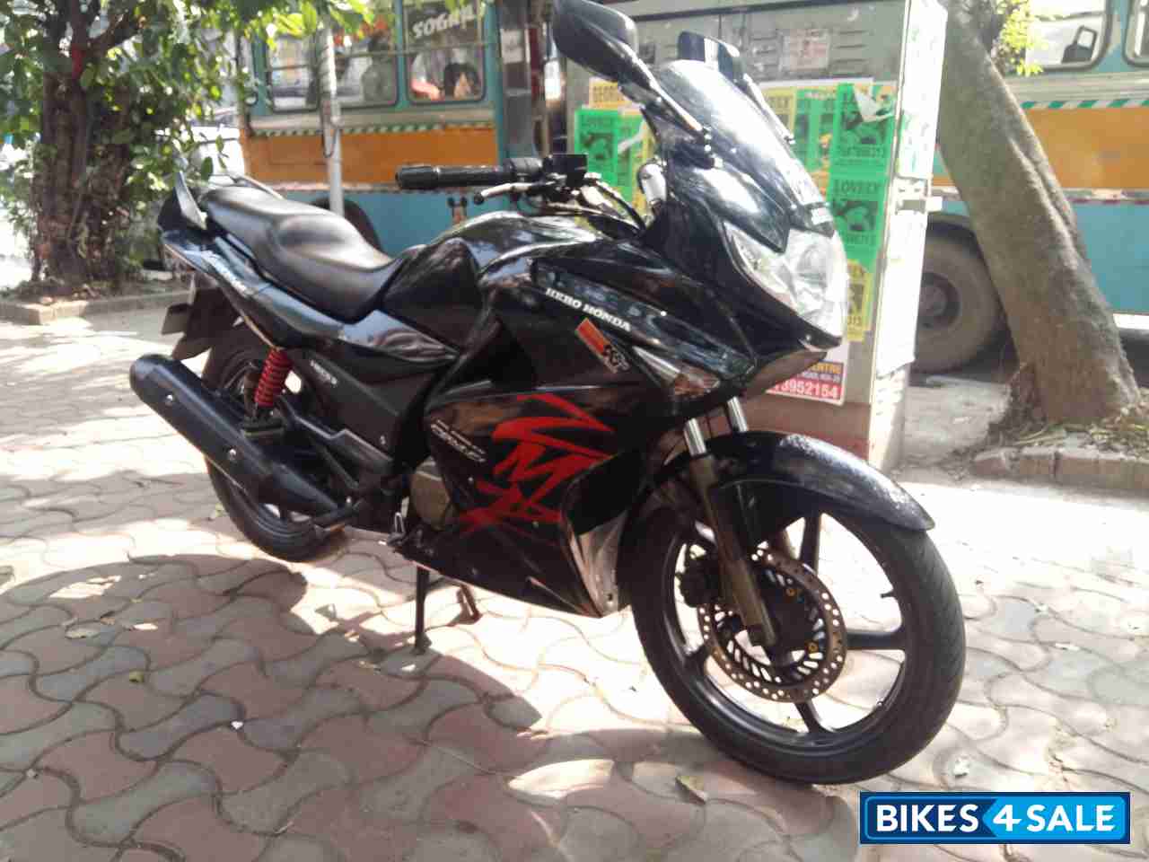 Black Hero Karizma ZMR