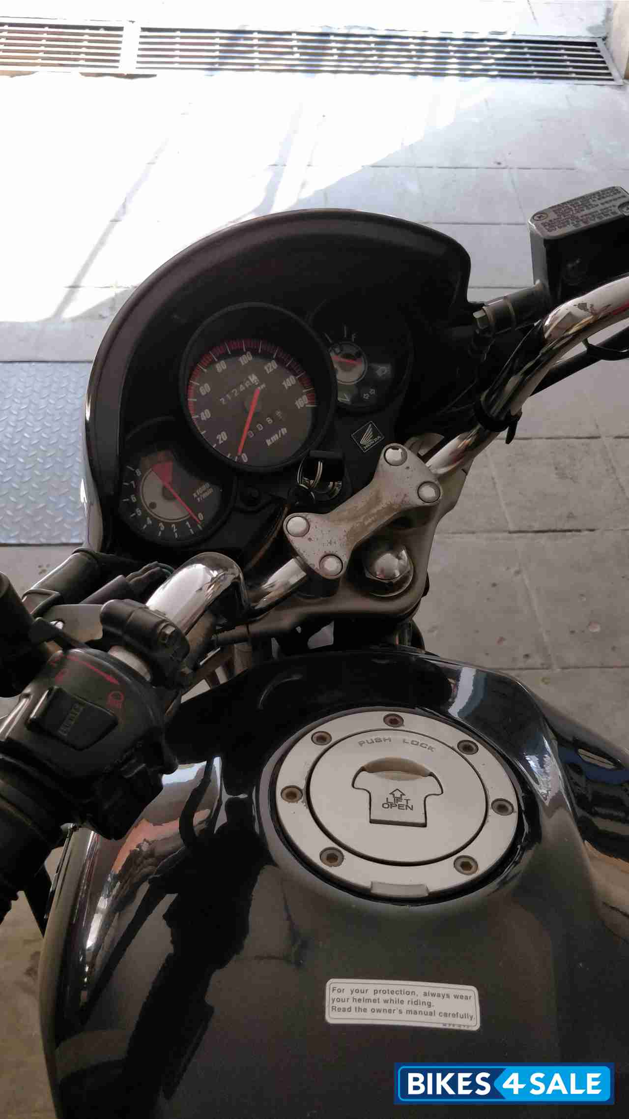 Black Honda CB Unicorn