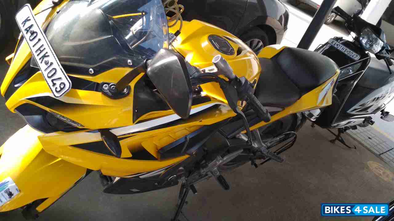 Yellow Bajaj Pulsar RS 200 ABS
