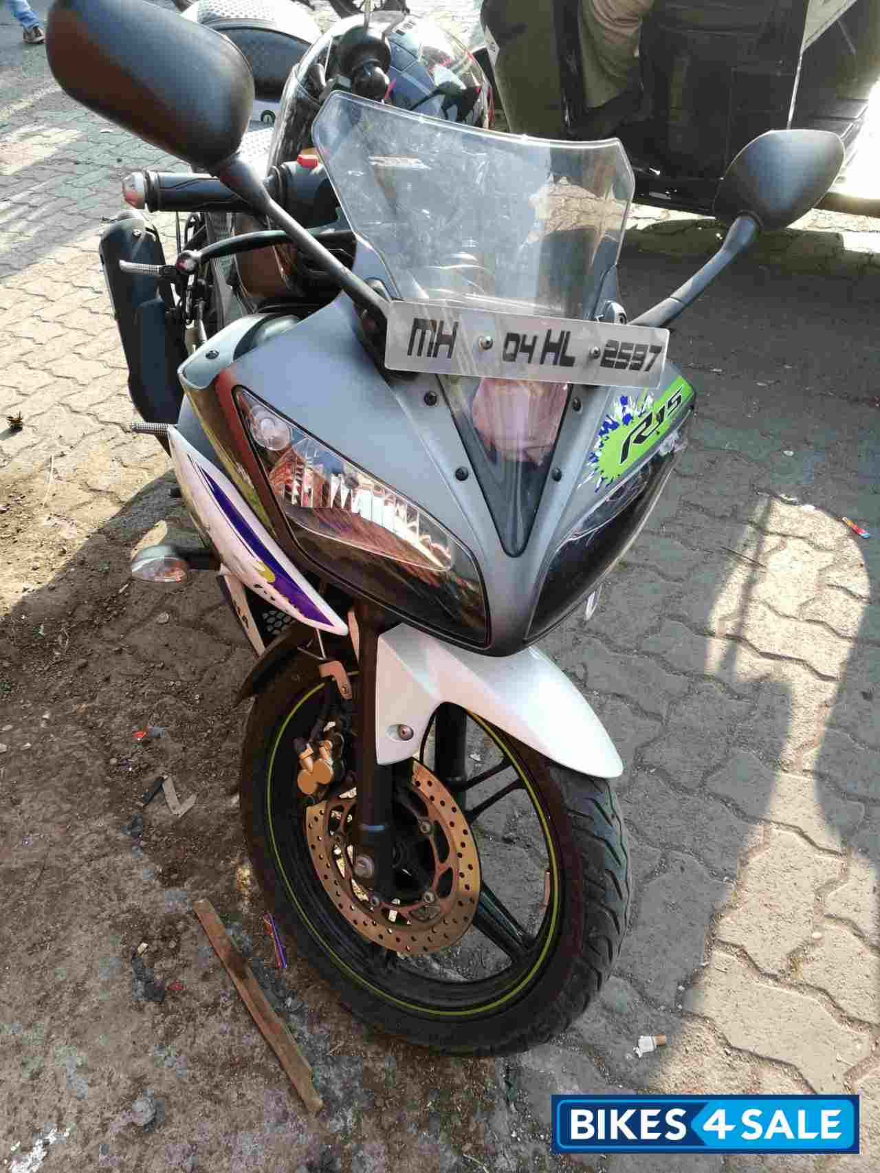 Sparky Green Yamaha YZF R15 V2