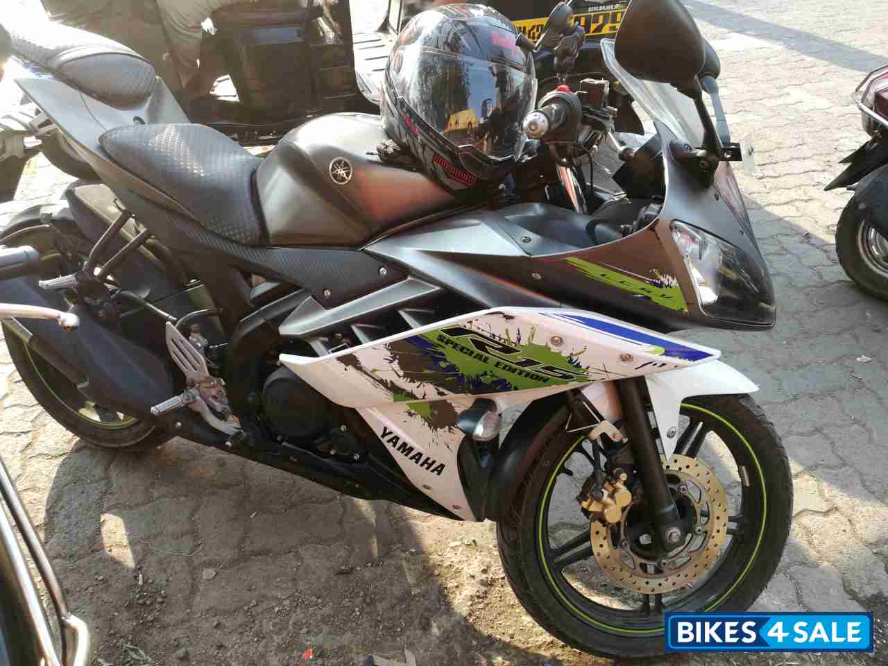 Sparky Green Yamaha YZF R15 V2