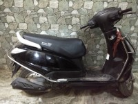 Black Suzuki Swish