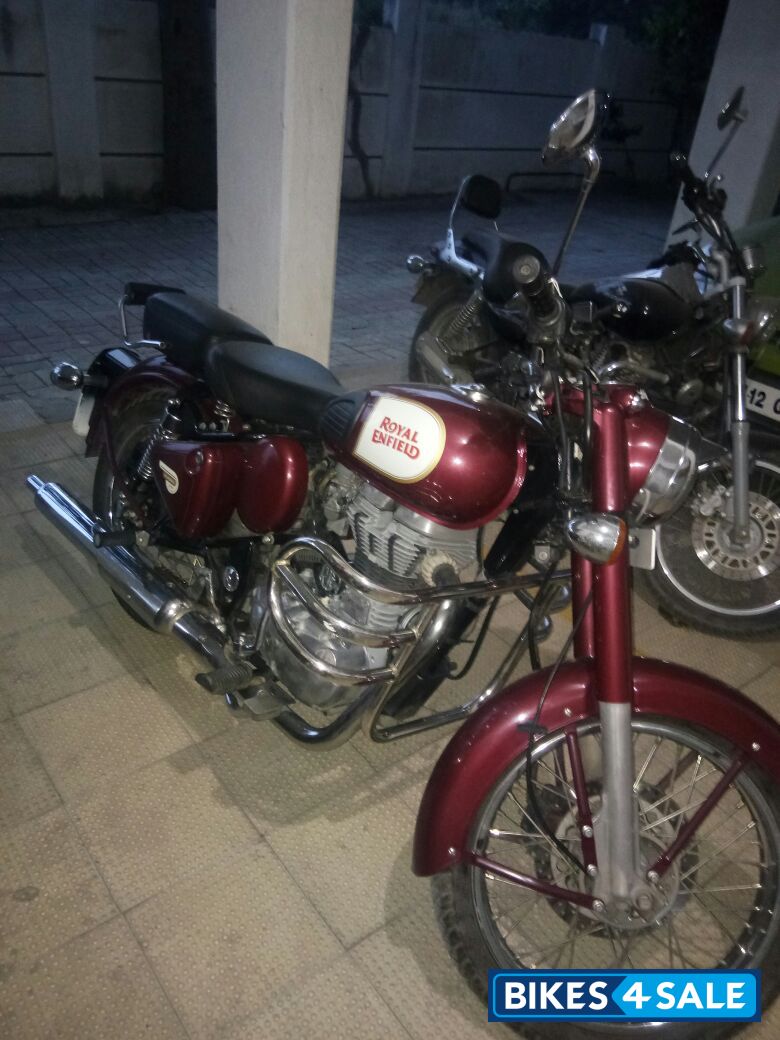 Maroon Royal Enfield Classic 350