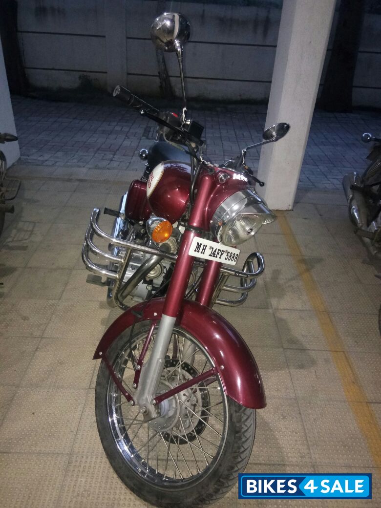 Maroon Royal Enfield Classic 350