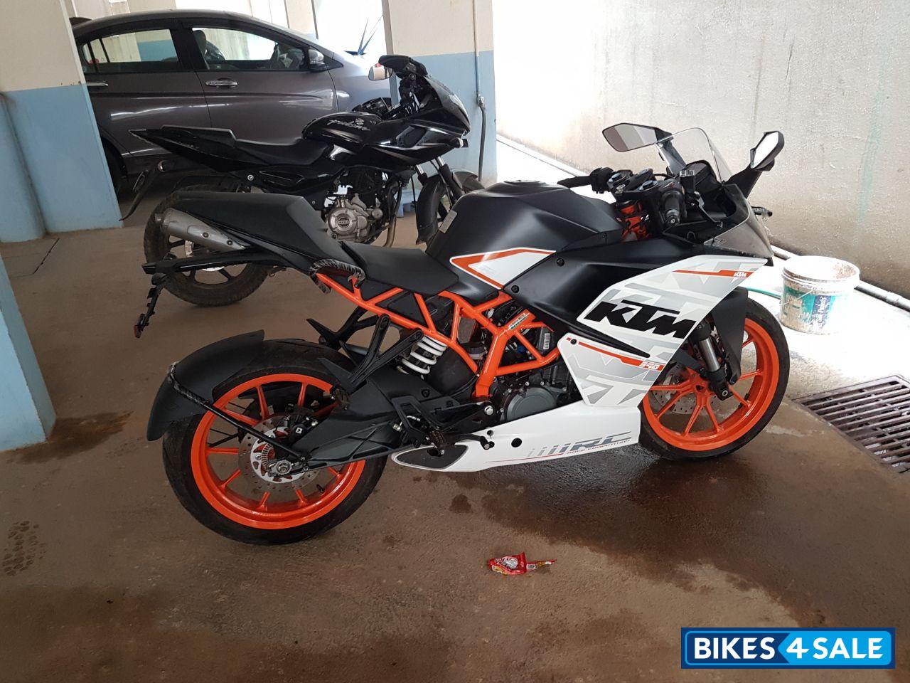 Used 2017 model KTM RC 390 for sale in Bangalore. ID 159697. Black ...