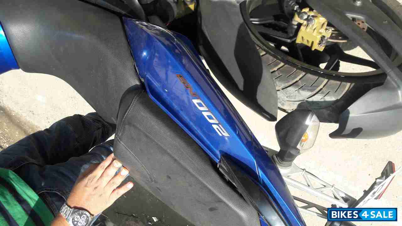 Blue Bajaj Pulsar 200 NS