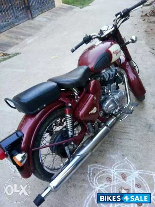 Maroon Red Royal Enfield Classic 500