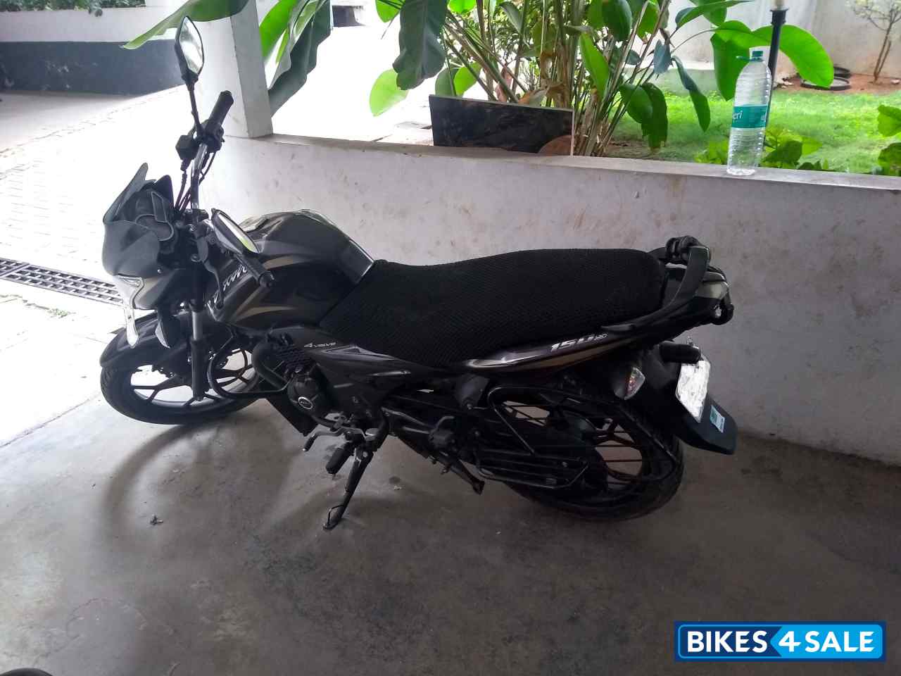 Black Bajaj Discover 150 S