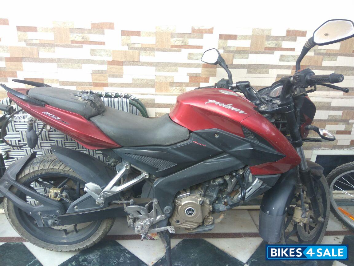 Black And Red Bajaj Pulsar 200 NS