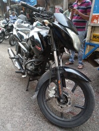 Black Bajaj Pulsar 135LS