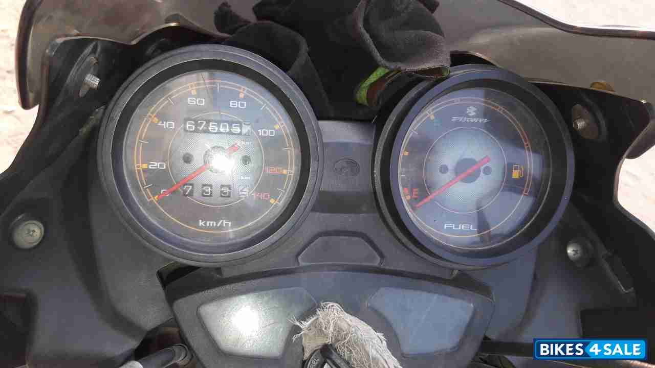 Golden/black Bajaj Discover 100 DTS-Si