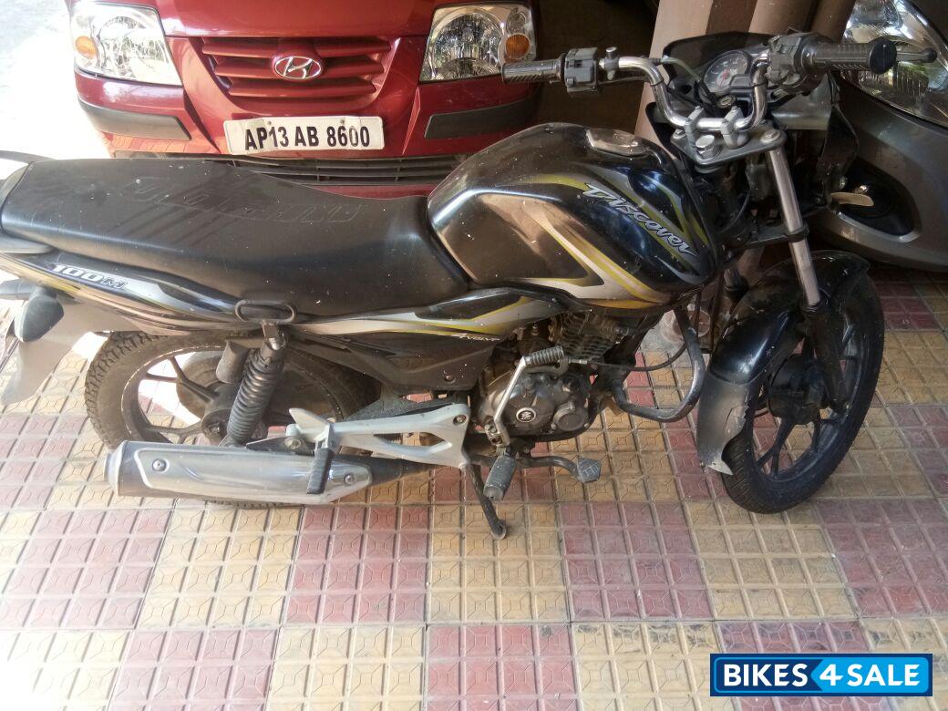 Black And Olive Green Bajaj Discover 100 DTS-Si