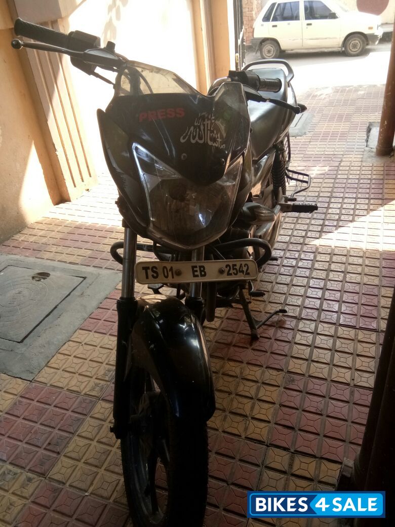 Black And Olive Green Bajaj Discover 100 DTS-Si