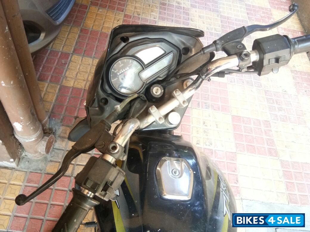 Black And Olive Green Bajaj Discover 100 DTS-Si