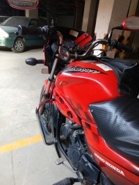 Candy-red Hero Glamour 125